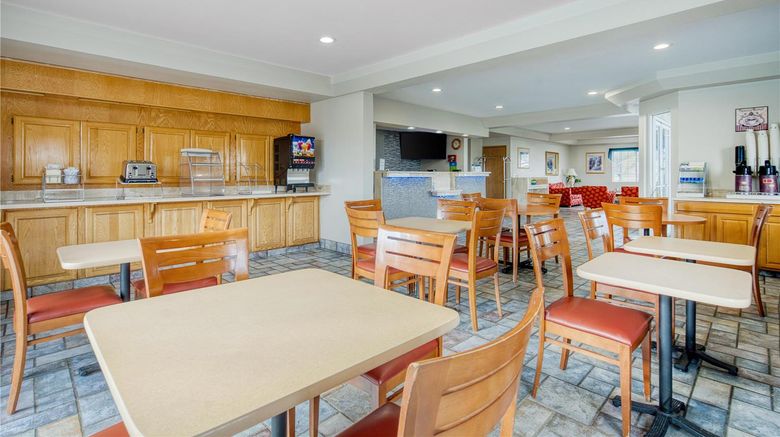 <b>SureStay Hotel by Best Western Ukiah Restaurant</b>. Images powered by <a href="https://iceportal.shijigroup.com/" title="IcePortal" target="_blank">IcePortal</a>.