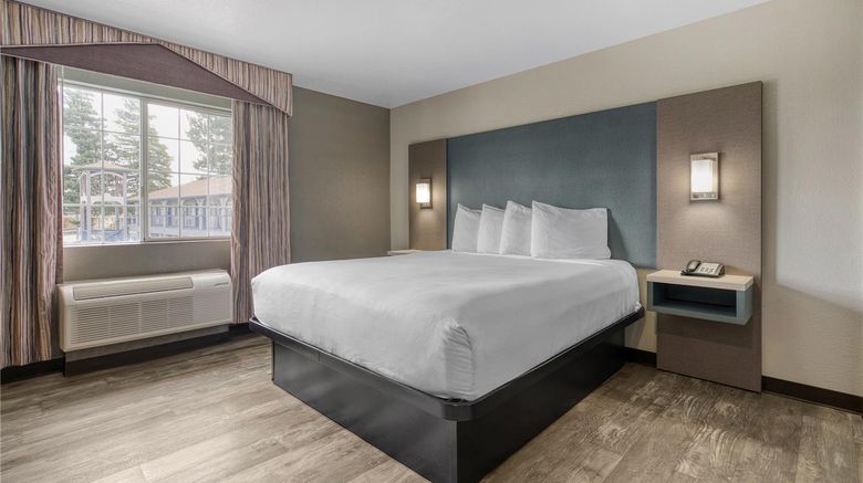 <b>SureStay Hotel by Best Western Ukiah Room</b>. Images powered by <a href="https://iceportal.shijigroup.com/" title="IcePortal" target="_blank">IcePortal</a>.