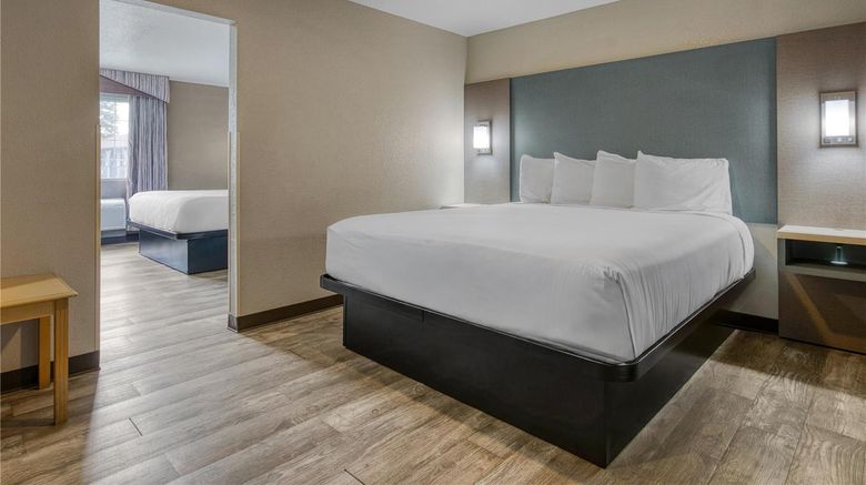 <b>SureStay Hotel by Best Western Ukiah Room</b>. Images powered by <a href="https://iceportal.shijigroup.com/" title="IcePortal" target="_blank">IcePortal</a>.