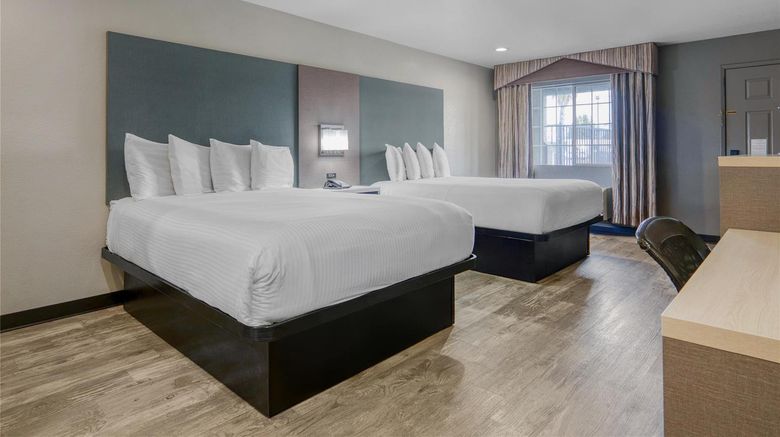 <b>SureStay Hotel by Best Western Ukiah Room</b>. Images powered by <a href="https://iceportal.shijigroup.com/" title="IcePortal" target="_blank">IcePortal</a>.