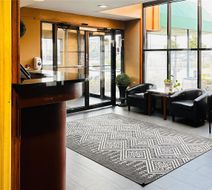 Quality Inn St Paul-Minneapolis-Midway Lobby