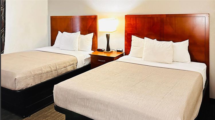 Quality Inn St Paul-Minneapolis-Midway Room