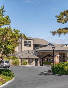 Lincoln Sands Oceanfront Resort, Ascend