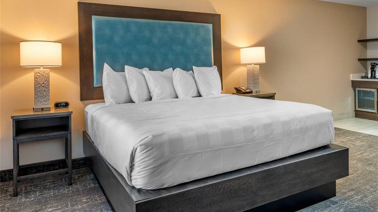 Lincoln Sands Oceanfront Resort, Ascend Suite