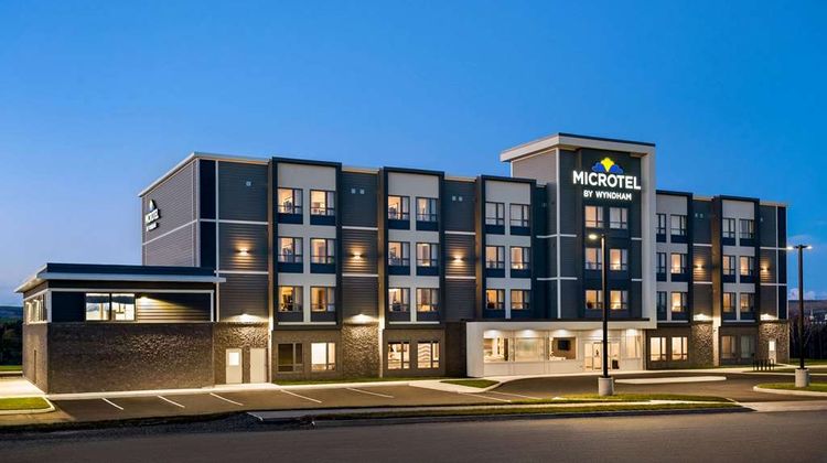 Microtel Inn & Suites by Wyndham Exterior