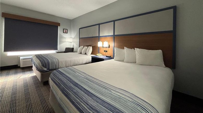 <b>AmericInn by Wyndham Galesburg Room</b>. Images powered by <a href="https://iceportal.shijigroup.com/" title="IcePortal" target="_blank">IcePortal</a>.