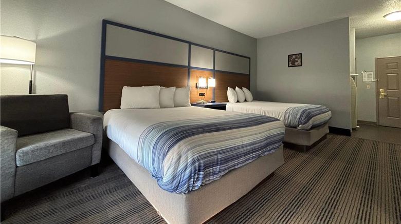 <b>AmericInn by Wyndham Galesburg Room</b>. Images powered by <a href="https://iceportal.shijigroup.com/" title="IcePortal" target="_blank">IcePortal</a>.