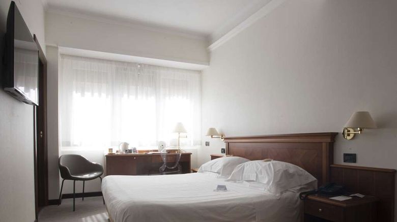 <b>Hotel Plaza Pescara Room</b>. Images powered by <a href="https://iceportal.shijigroup.com/" title="IcePortal" target="_blank">IcePortal</a>.