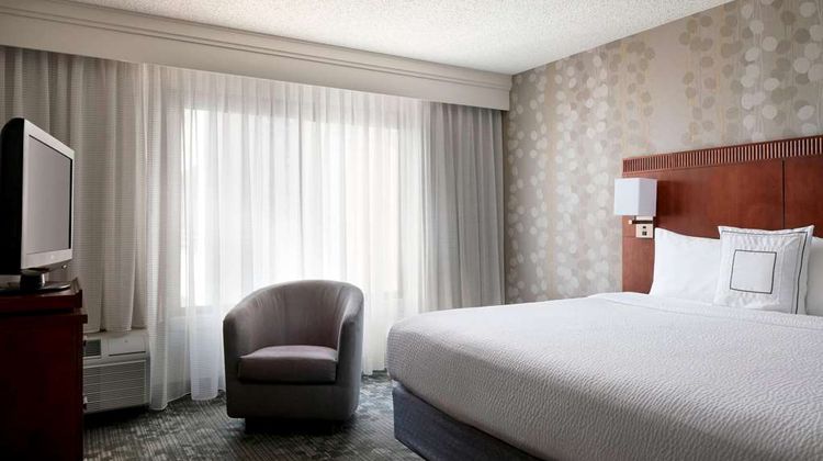 Sonesta Select Los Angeles Torrance Suite