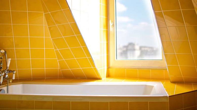 <b>Hotel les Deux Gares Room</b>. Images powered by <a href="https://iceportal.shijigroup.com/" title="IcePortal" target="_blank">IcePortal</a>.
