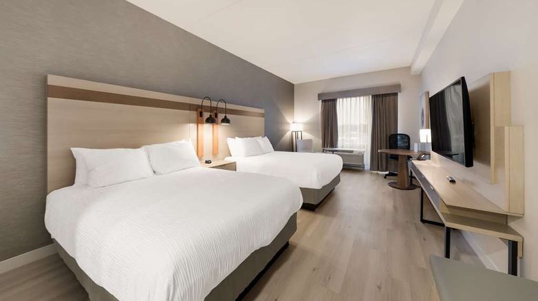 <b>Best Western Plus Parry Sound Room</b>. Images powered by <a href="https://iceportal.shijigroup.com/" title="IcePortal" target="_blank">IcePortal</a>.