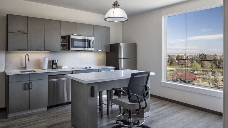 <b>Hyatt House Denver Aurora Suite</b>. Images powered by <a href="https://iceportal.shijigroup.com/" title="IcePortal" target="_blank">IcePortal</a>.