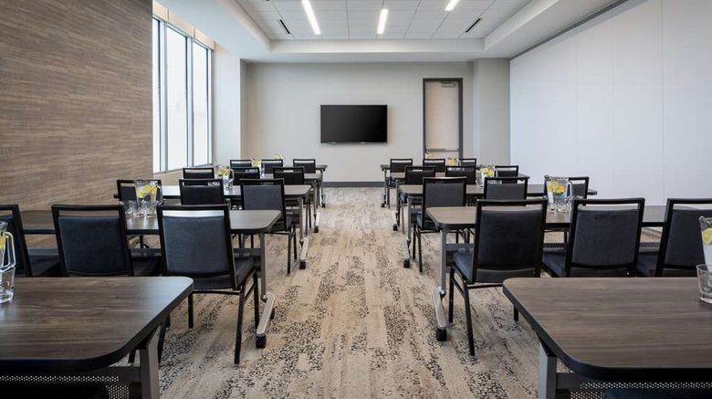 <b>Hyatt House Denver Aurora Meeting</b>. Images powered by <a href="https://iceportal.shijigroup.com/" title="IcePortal" target="_blank">IcePortal</a>.