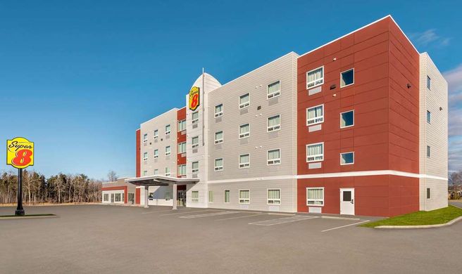 Super 8 by Wyndham Thompson Exterior