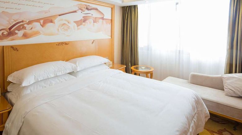 <b>Days Inn by Wyndham Fuzhou Mingcheng Room</b>. Images powered by <a href="https://iceportal.shijigroup.com/" title="IcePortal" target="_blank">IcePortal</a>.