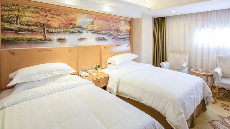 <b>Days Inn by Wyndham Fuzhou Mingcheng Room</b>. Images powered by <a href="https://iceportal.shijigroup.com/" title="IcePortal" target="_blank">IcePortal</a>.