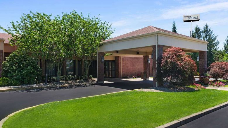 Sonesta Select Newport Middletown Exterior. Images powered by <a href="https://iceportal.shijigroup.com" target="_blank" rel="noopener">Ice Portal</a>.