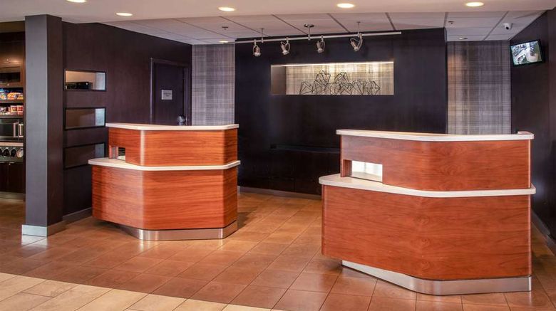 <b>Sonesta Select Newark Christiana Mall Lobby</b>. Images powered by <a href="https://iceportal.shijigroup.com/" title="IcePortal" target="_blank">IcePortal</a>.