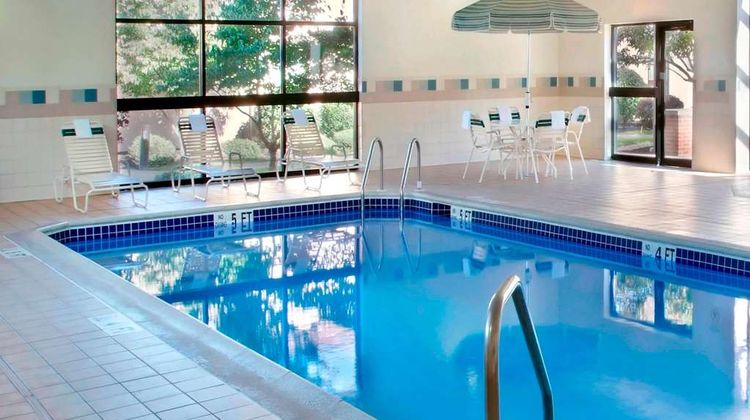 Sonesta Select Newark Christiana Mall Pool