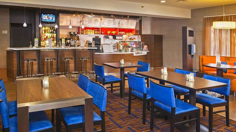<b>Sonesta Select Tinton Falls Eatontown Restaurant</b>. Images powered by <a href="https://iceportal.shijigroup.com/" title="IcePortal" target="_blank">IcePortal</a>.