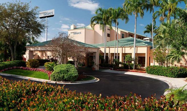 Sonesta Select Miami Lakes Exterior