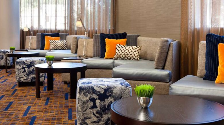<b>Sonesta Emeryville - San Francisco Bay Lobby</b>. Images powered by <a href="https://iceportal.shijigroup.com/" title="IcePortal" target="_blank">IcePortal</a>.