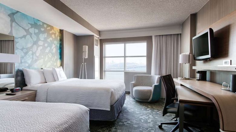 <b>Sonesta Emeryville - San Francisco Bay Room</b>. Images powered by <a href="https://iceportal.shijigroup.com/" title="IcePortal" target="_blank">IcePortal</a>.