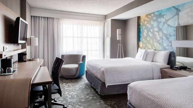 <b>Sonesta Emeryville - San Francisco Bay Room</b>. Images powered by <a href="https://iceportal.shijigroup.com/" title="IcePortal" target="_blank">IcePortal</a>.