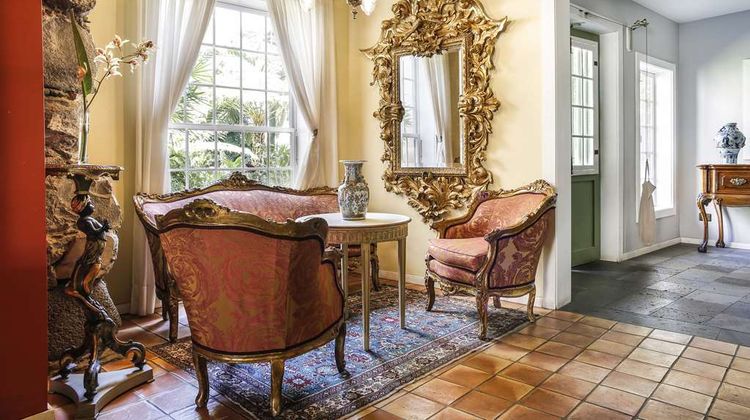 Hacienda De Abajo Lobby
