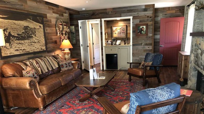 <b>Alisal Guest Ranch Resort Room</b>. Images powered by <a href="https://iceportal.shijigroup.com/" title="IcePortal" target="_blank">IcePortal</a>.