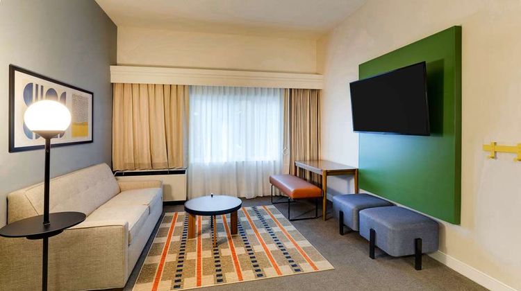 Sonesta Select San Francisco Airport Suite