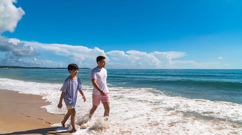 <b>Anantara Desaru Coast Resort & Villas Beach</b>. Images powered by <a href="https://iceportal.shijigroup.com/" title="IcePortal" target="_blank">IcePortal</a>.