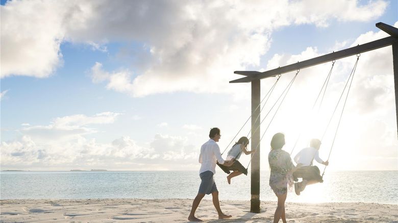 <b>Anantara Dhigu Maldives Resort Beach</b>. Images powered by <a href="https://iceportal.shijigroup.com/" title="IcePortal" target="_blank">IcePortal</a>.