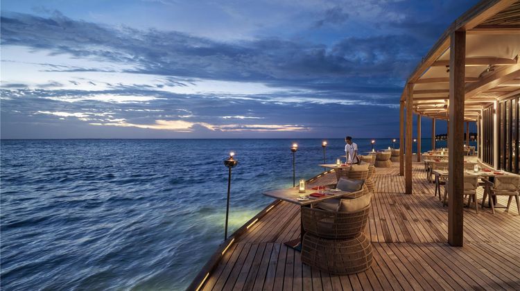 Anantara Dhigu Maldives Resort Restaurant