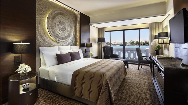 Anantara Riverside Bangkok Resort Room