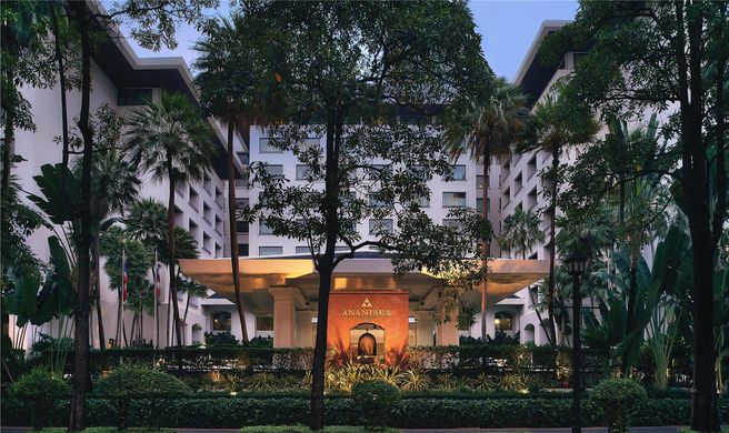 Anantara Siam Bangkok Hotel Exterior