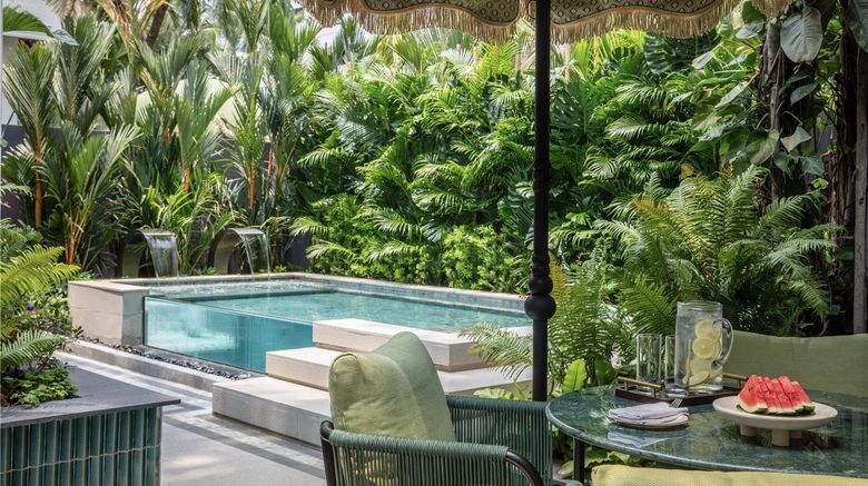 <b>Anantara Siam Bangkok Hotel Room</b>. Images powered by <a href="https://iceportal.shijigroup.com/" title="IcePortal" target="_blank">IcePortal</a>.