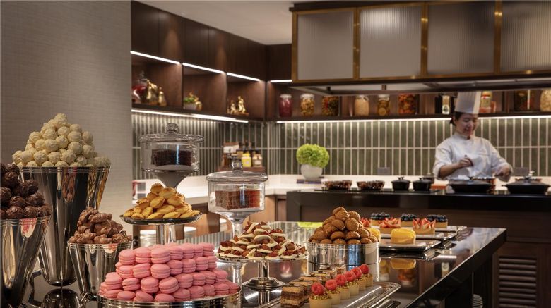 <b>Anantara Siam Bangkok Hotel Restaurant</b>. Images powered by <a href="https://iceportal.shijigroup.com/" title="IcePortal" target="_blank">IcePortal</a>.
