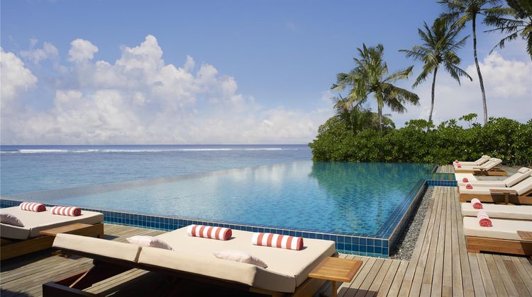 Anantara Veli Maldives Resort Pool