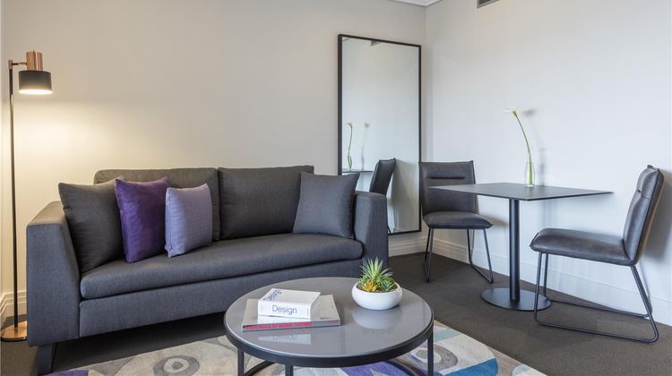 Avani Auckland Metropolis Residences Suite