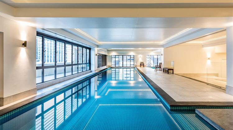 Avani Auckland Metropolis Residences Pool