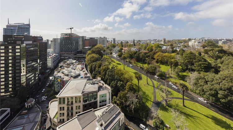 Avani Auckland Metropolis Residences Exterior