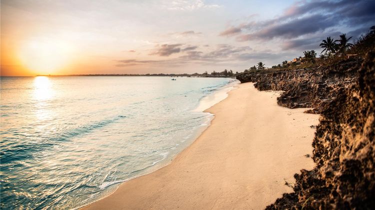 Avani Pemba Beach Hotel & Spa Beach
