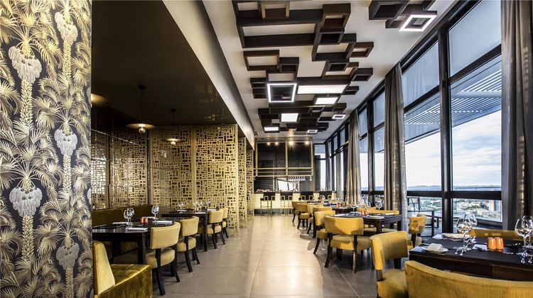 Avani Windhoek Hotel & Casino Restaurant