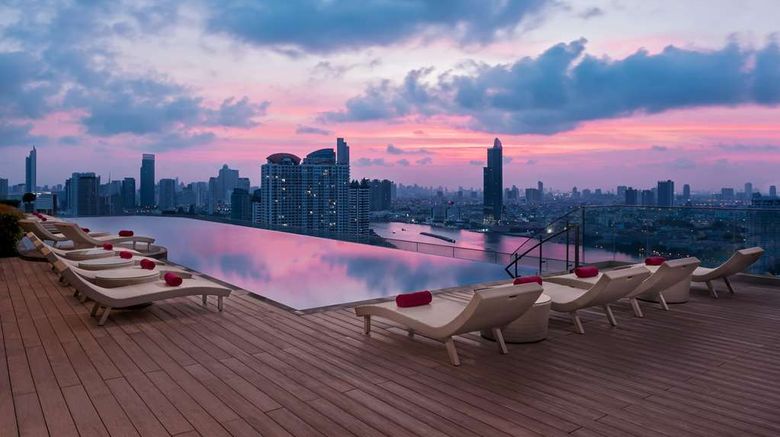 <b>Avani+ Riverside Bangkok Hotel Pool</b>. Images powered by <a href="https://iceportal.shijigroup.com/" title="IcePortal" target="_blank">IcePortal</a>.