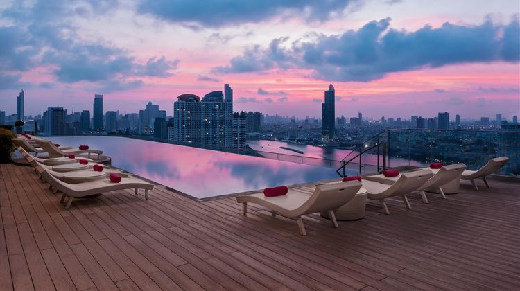Avani+ Riverside Bangkok Hotel Pool