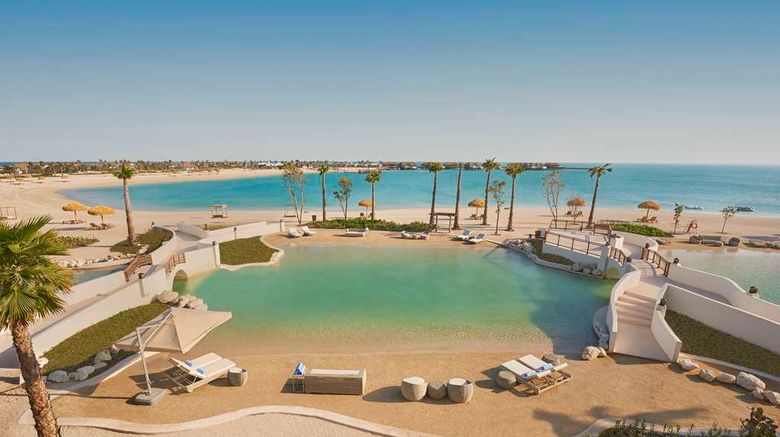 <b>Banana Island Resort Doha by Anantara Pool</b>. Images powered by <a href="https://iceportal.shijigroup.com/" title="IcePortal" target="_blank">IcePortal</a>.
