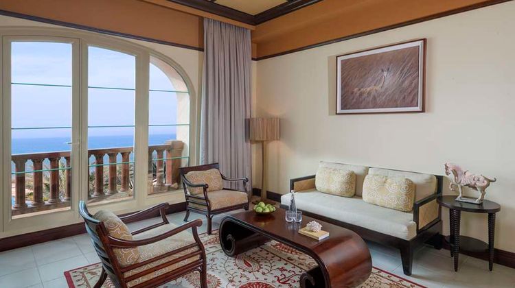 Desert Islands Resort & Spa by Anantara Suite