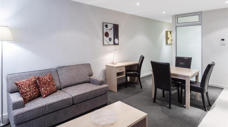 iStay Precinct Suite