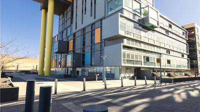 iStay Precinct